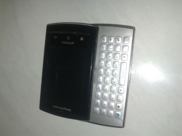sony ericsson xperia mine